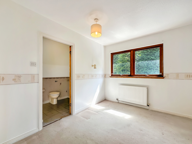 Achintore Road, FORT WILLIAM, PH33 6RW