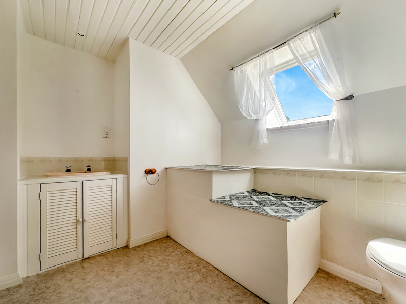 Achintore Road, FORT WILLIAM, PH33 6RW