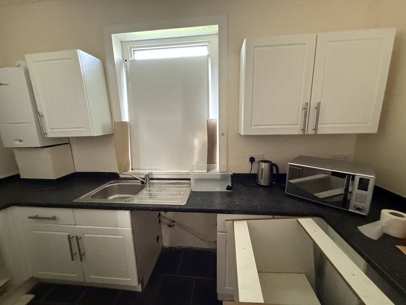 Portfolio of 6 Residential Units (1)