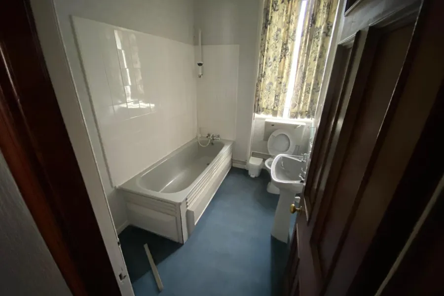 Image 12 