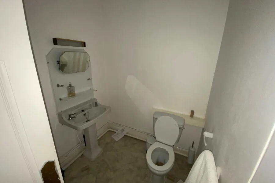 Image 22 