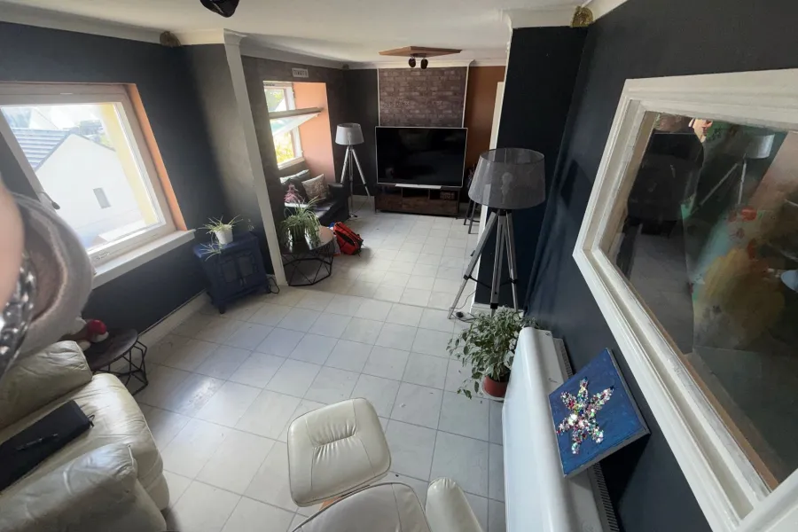 Image 5 