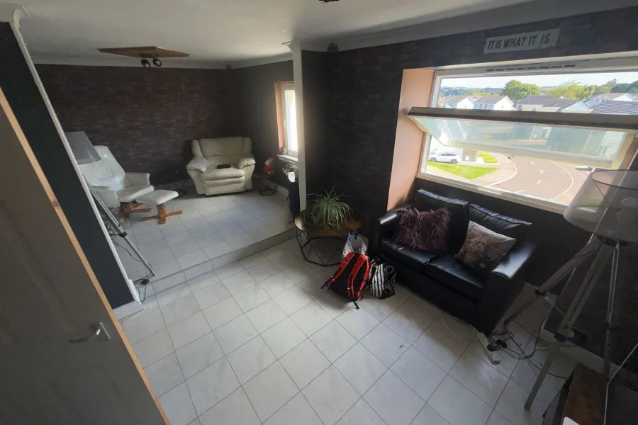 Image 6 