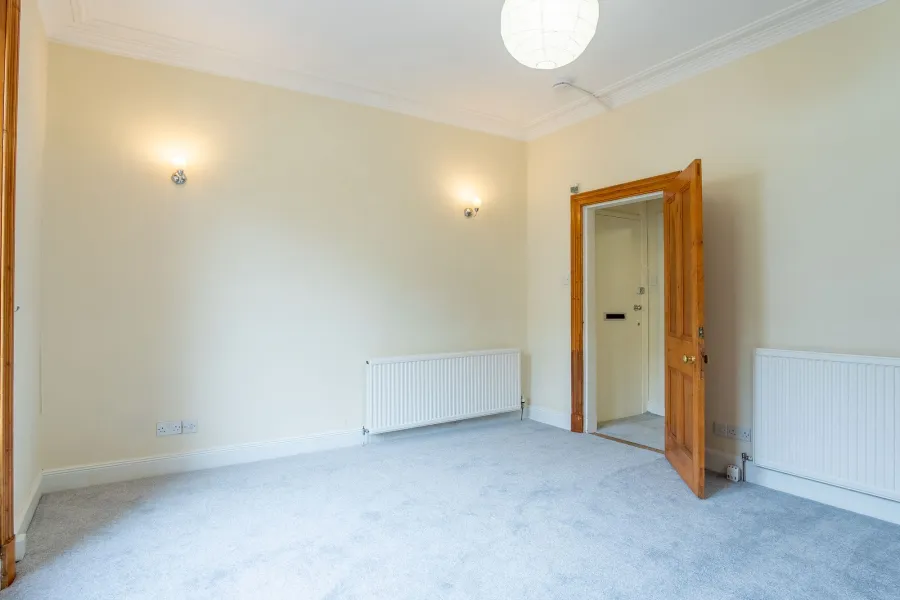 Image 4 