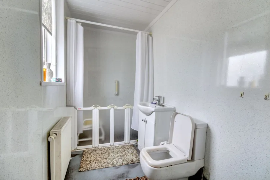 Image 11 